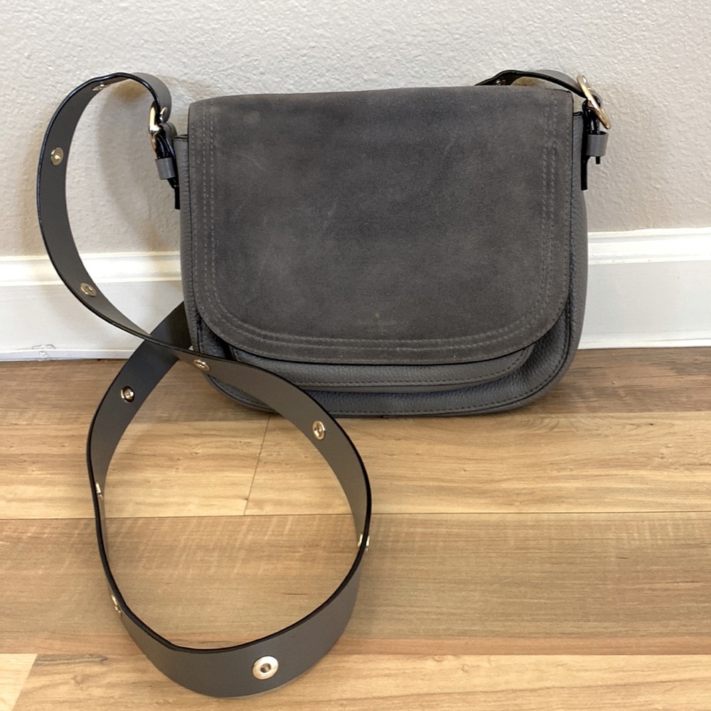 Kate Spade rare crossbody medal circle strap leather silver minimal timeless